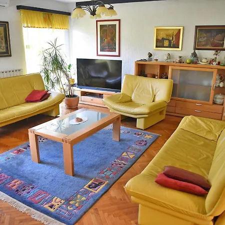 Salvus Apartma - Sun & Moon Apartman *